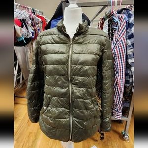 A.n.a large green puffer coat
